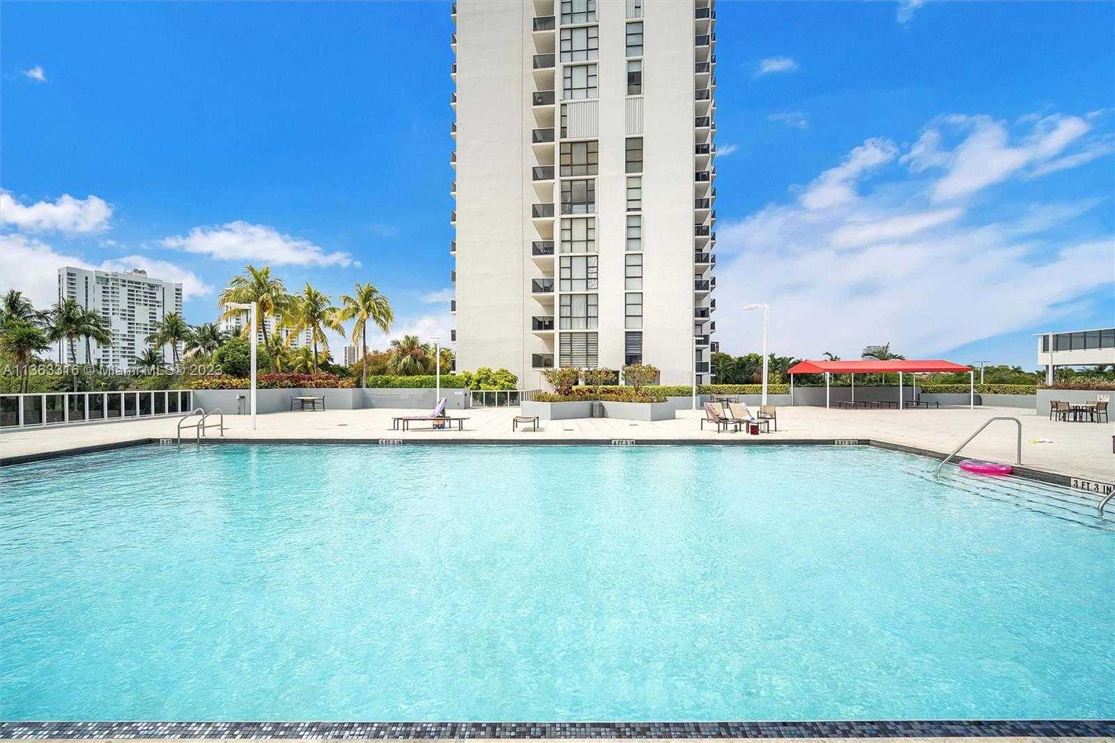 Condominium in Aventura, Florida 11644886