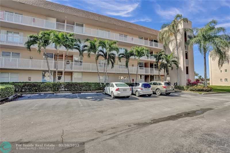 Condominium dans Lever du soleil, Floride 11644897