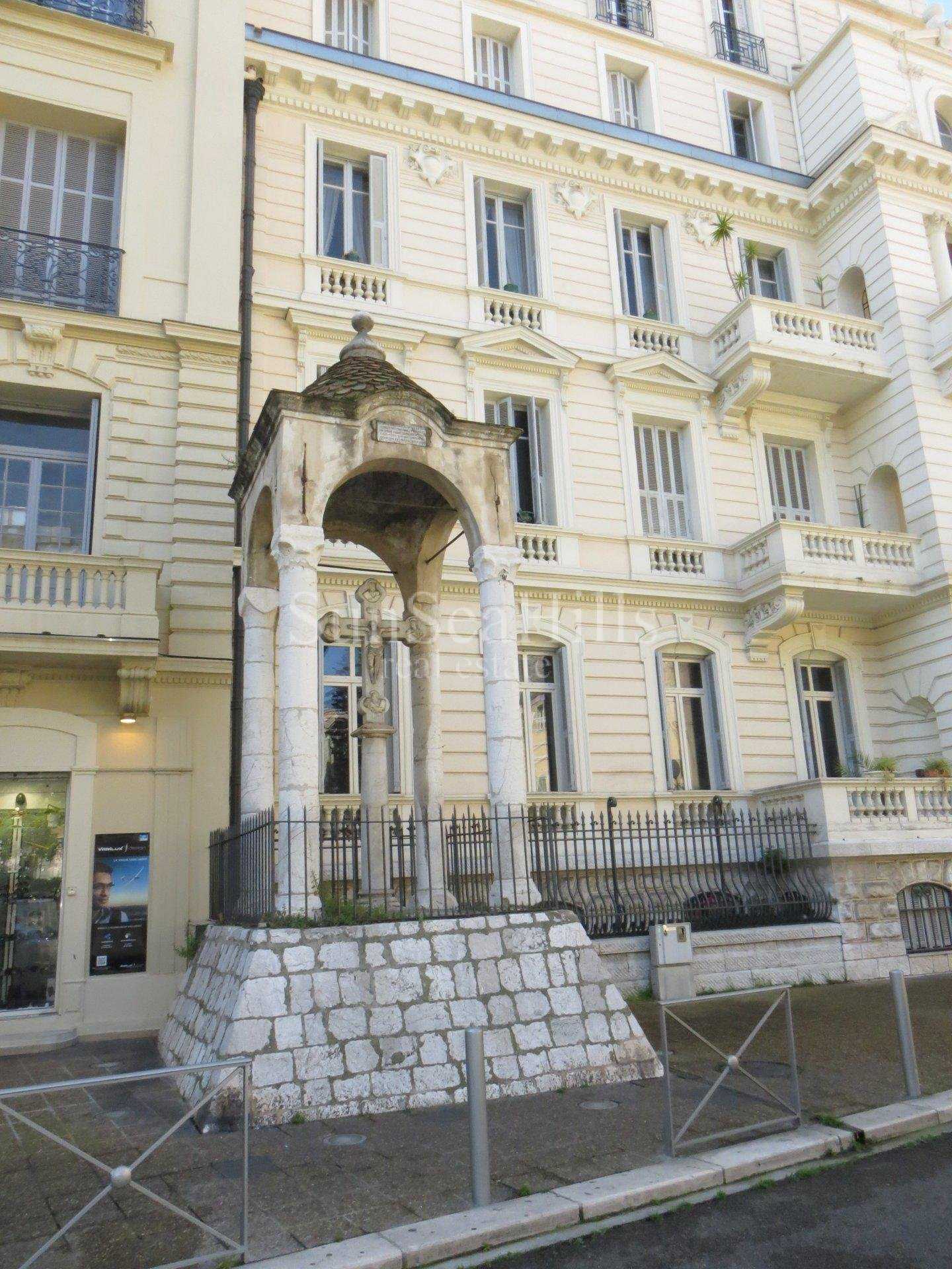 Condominium in Nice, Alpes-Maritimes 11644909