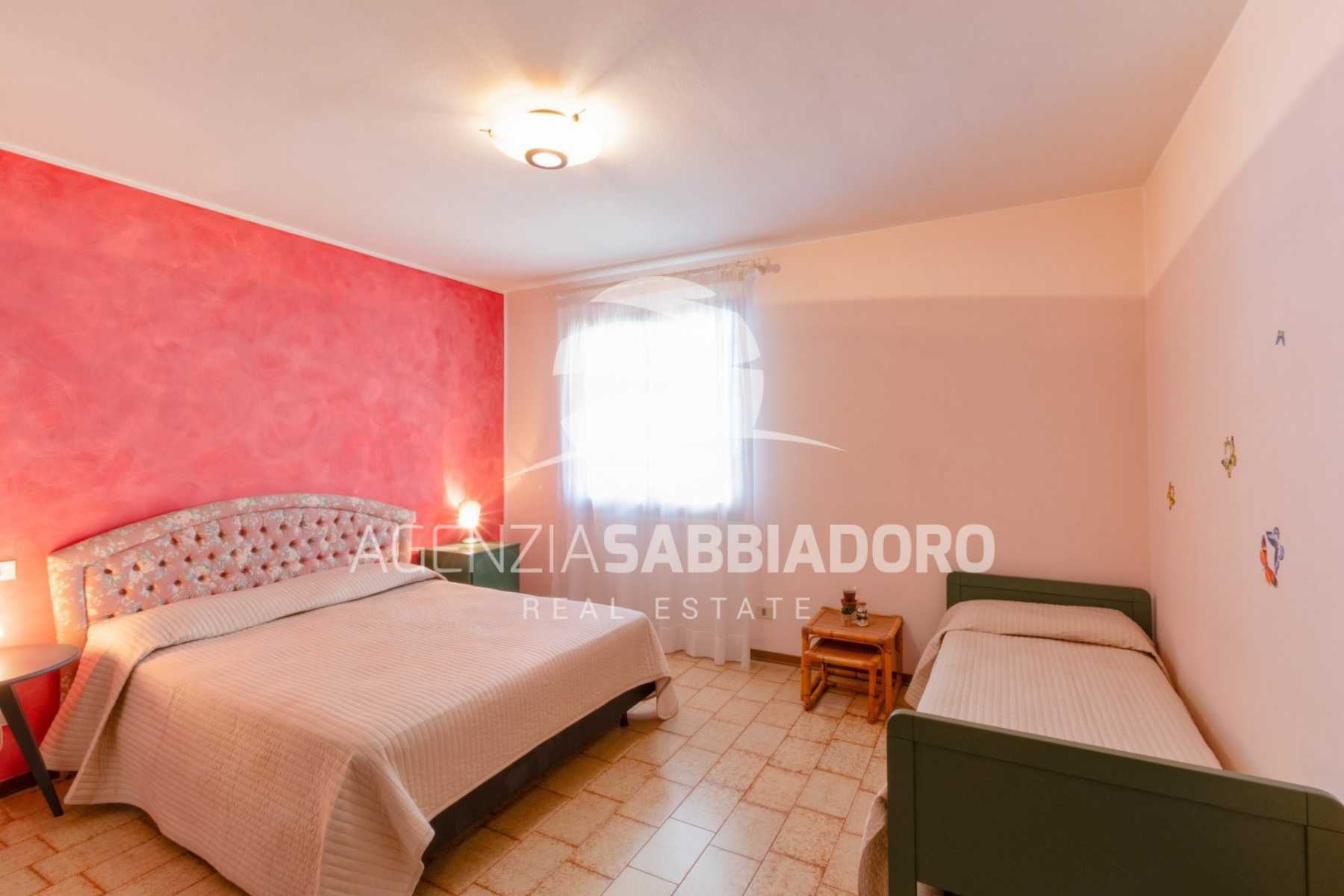 Haus im Lignano Sabbiadoro, Friuli-Venezia Giulia 11645877