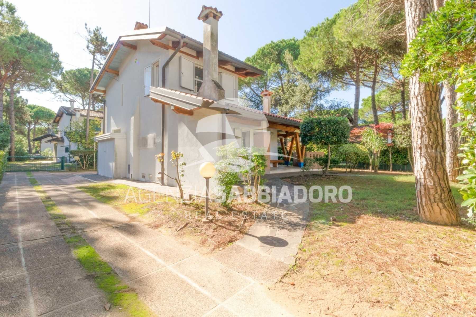 House in Lignano Sabbiadoro, Friuli-Venezia Giulia 11645880