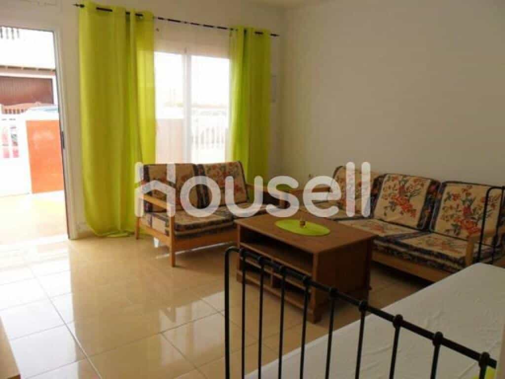 Condominium in Guime, Canary Islands 11646300