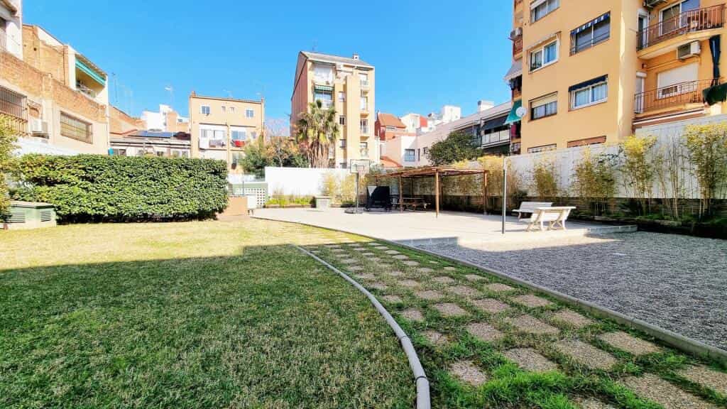 公寓 在 Barcelona, Cataluña 11646316
