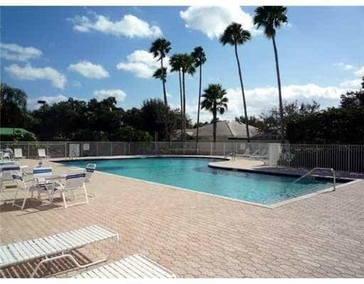 House in Palm Beach Gardens, Florida 11646324