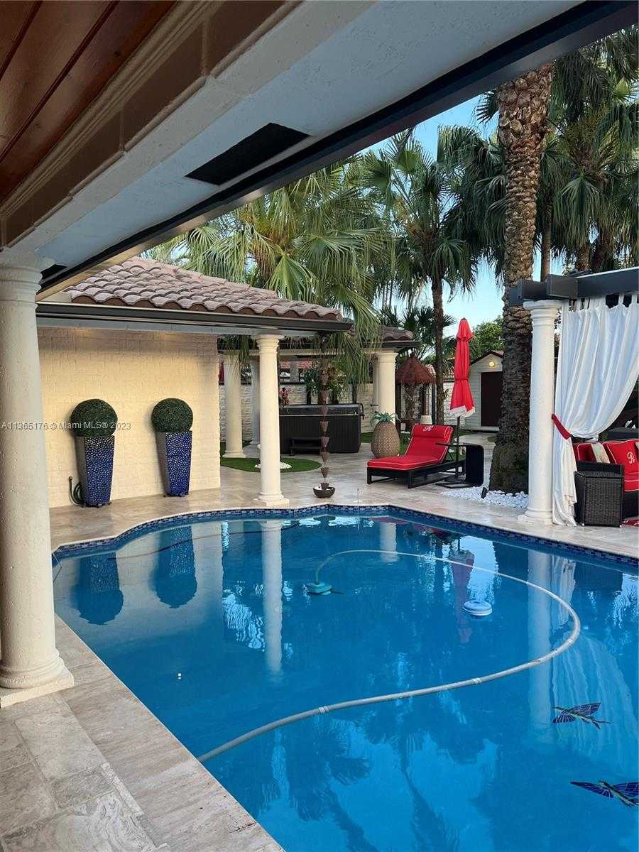 Haus im Miami, Florida 11646331