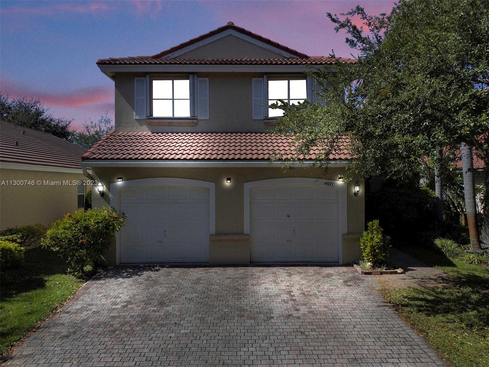 House in Dania Beach, Florida 11646334