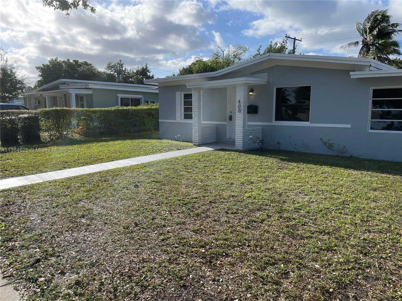 بيت في North Miami, Florida 11646346