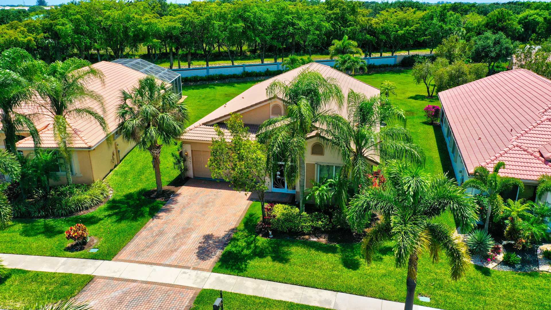 House in Aberdeen, Florida 11646366