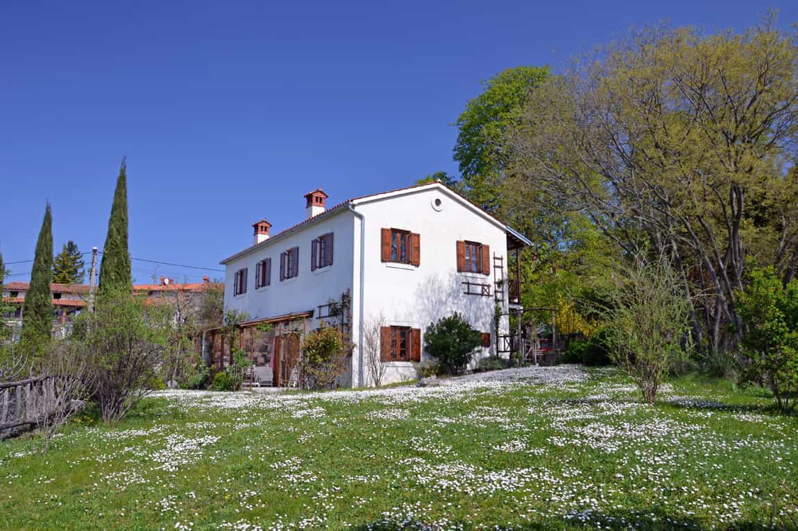 房子 在 Štanjel, Sežana 11648167