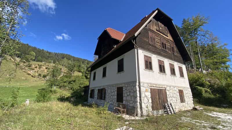 房子 在 Zgornje Jezersko, Kranj 11648201