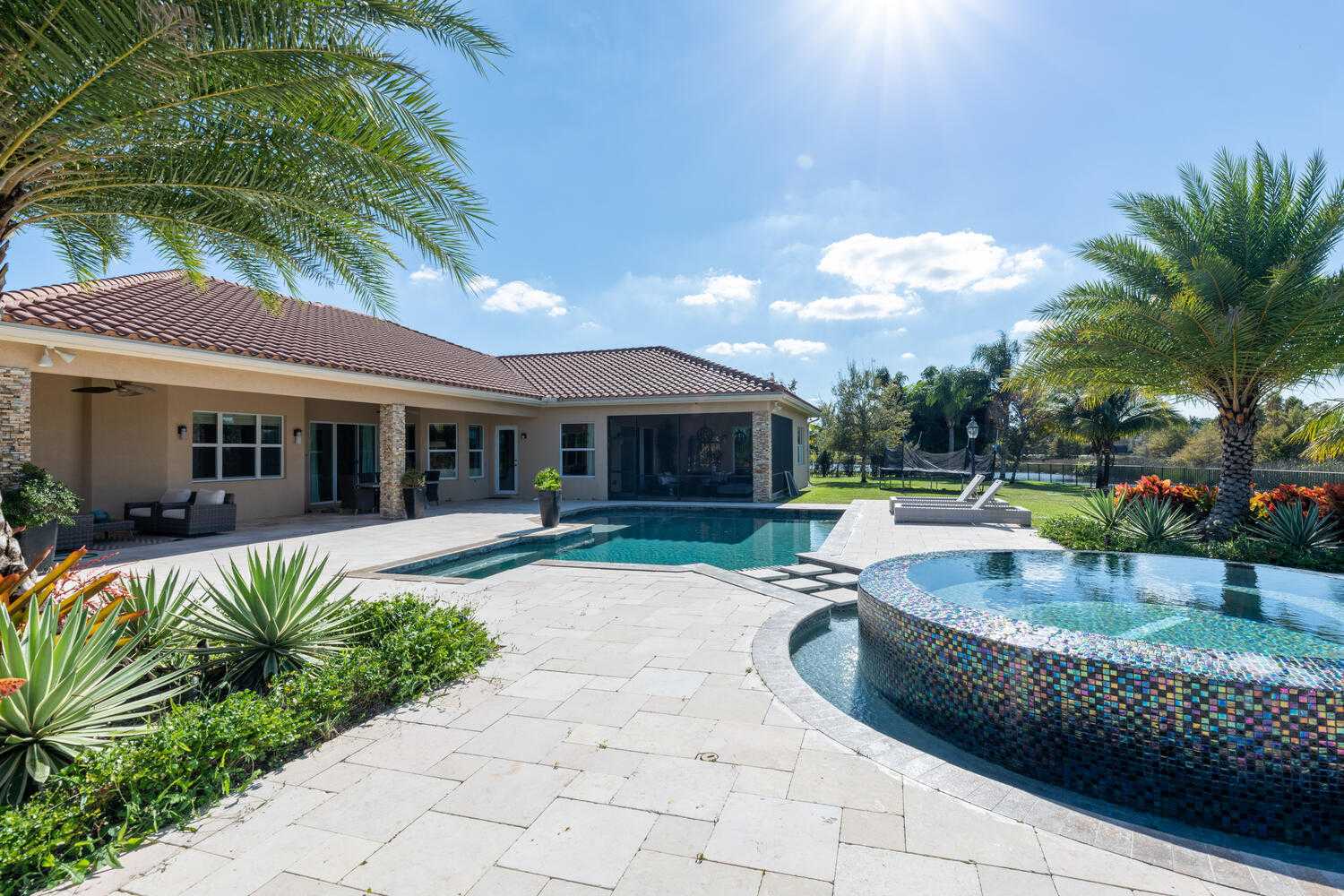 жилой дом в West Palm Beach, Florida 11649035