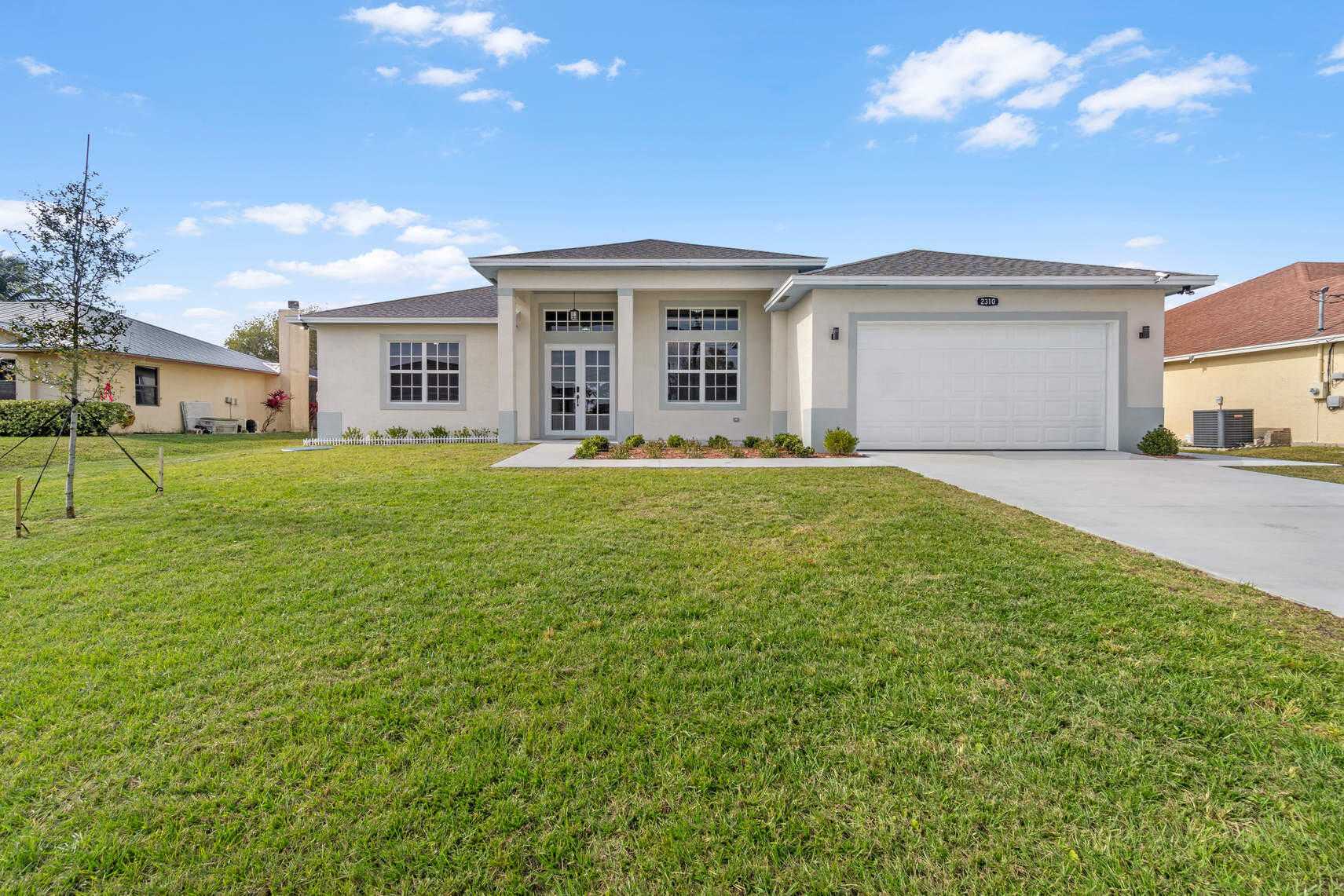 House in Port St. Lucie, Florida 11649039