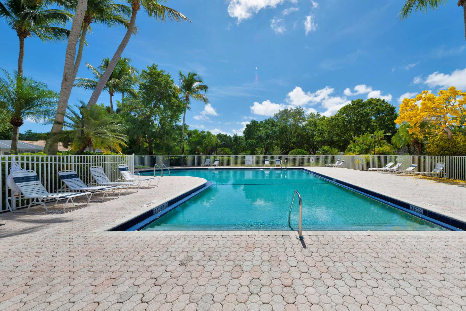 House in Palm Beach Gardens, Florida 11649044