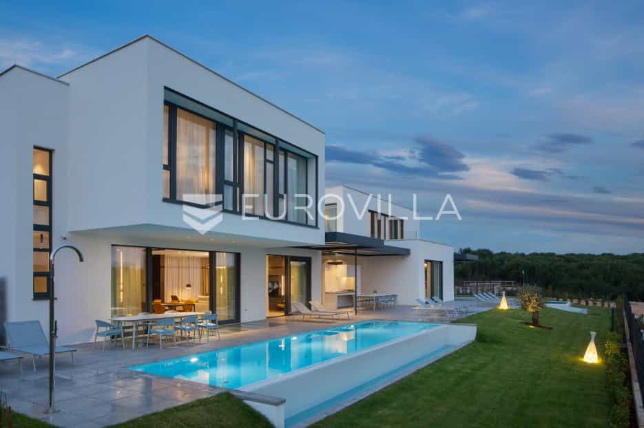 σπίτι σε Bale, Istarska županija 11649120