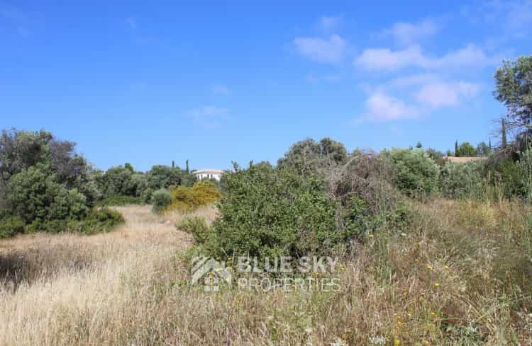 土地 在 Kouklia, Paphos 11649167