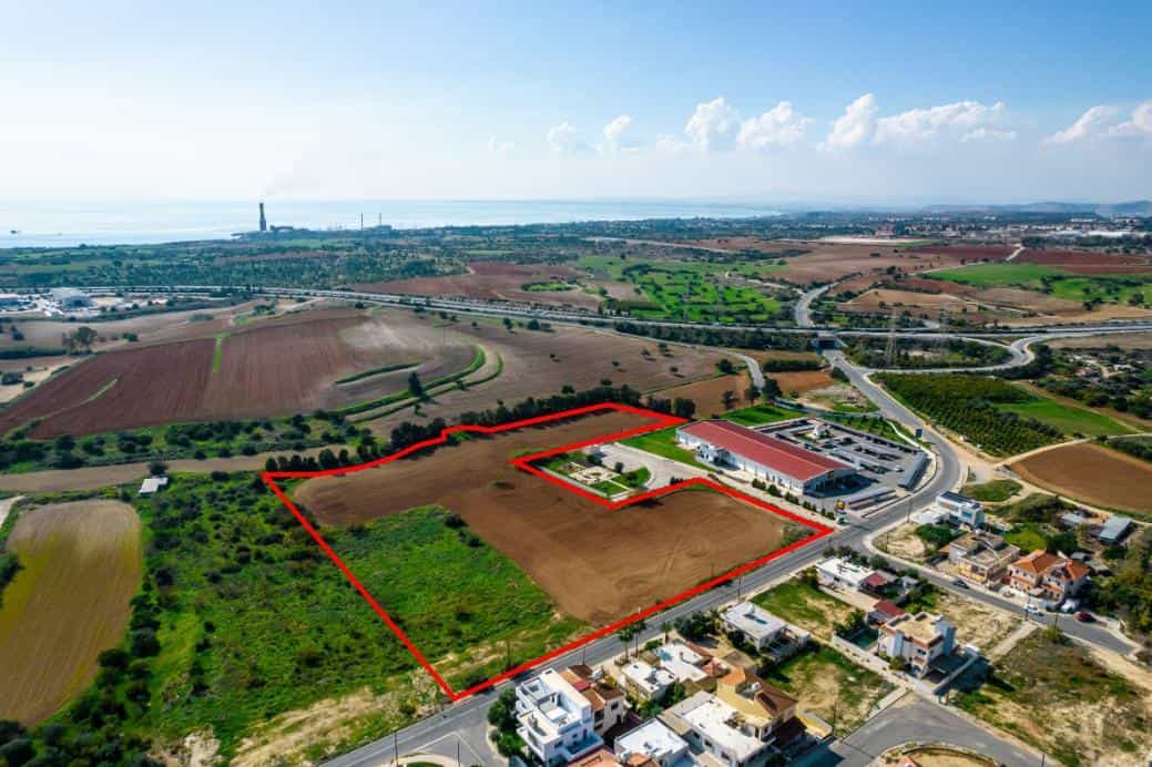 Tanah di Ormideia, Larnaka 11650618