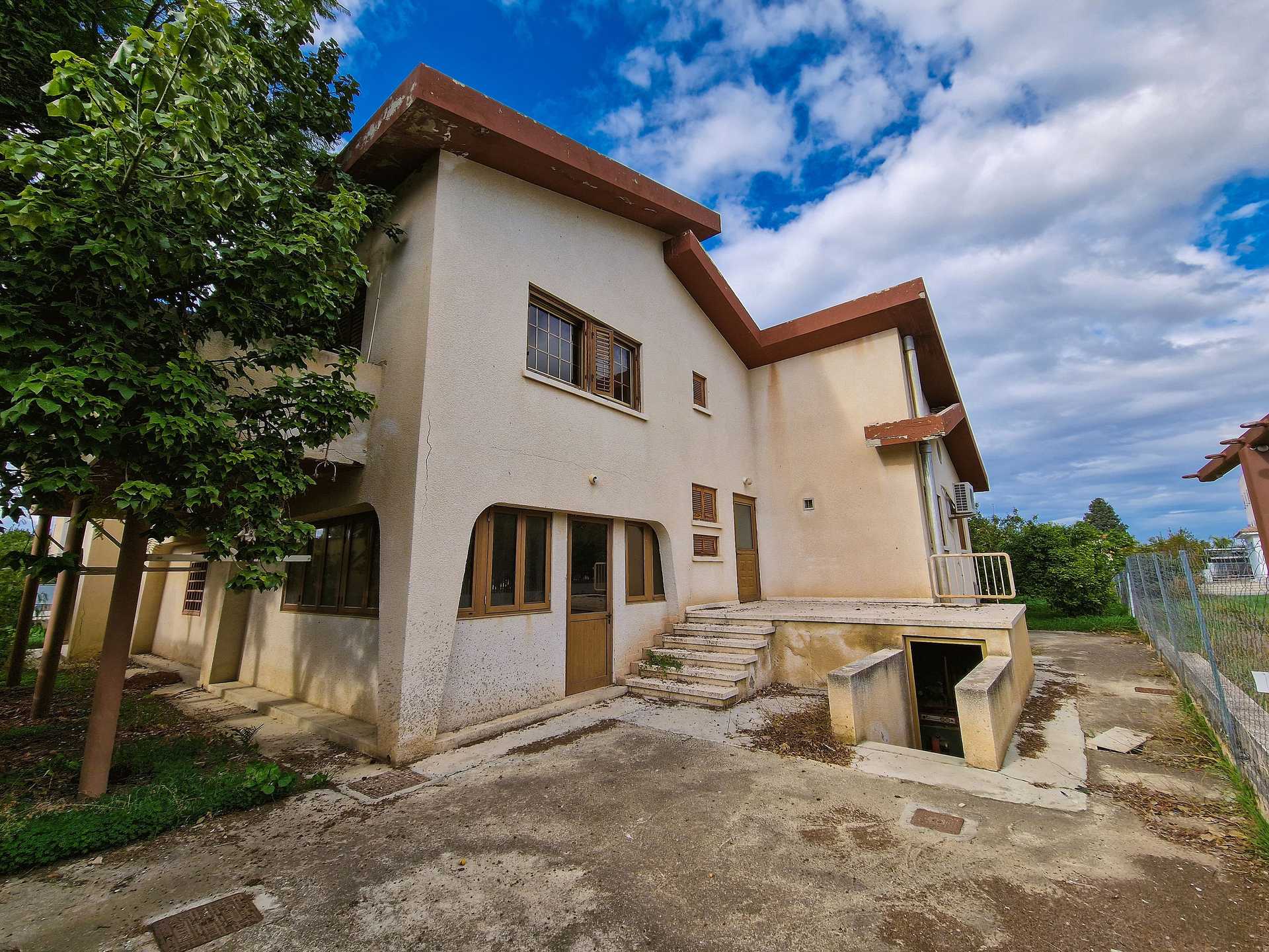Dom w Dali, Nikozja 11650720