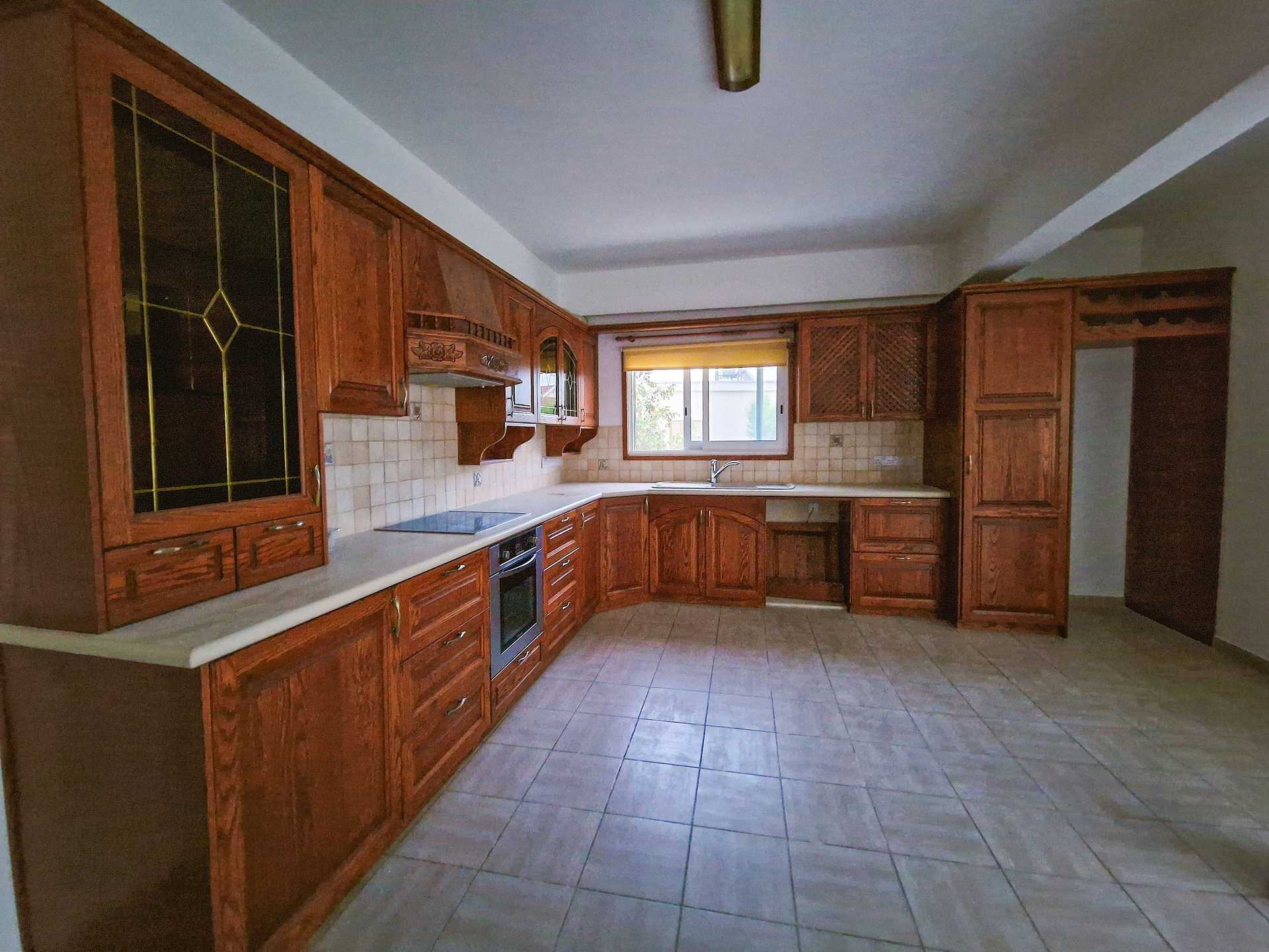 casa no Kokkinotrimithia, Nicosia 11650722