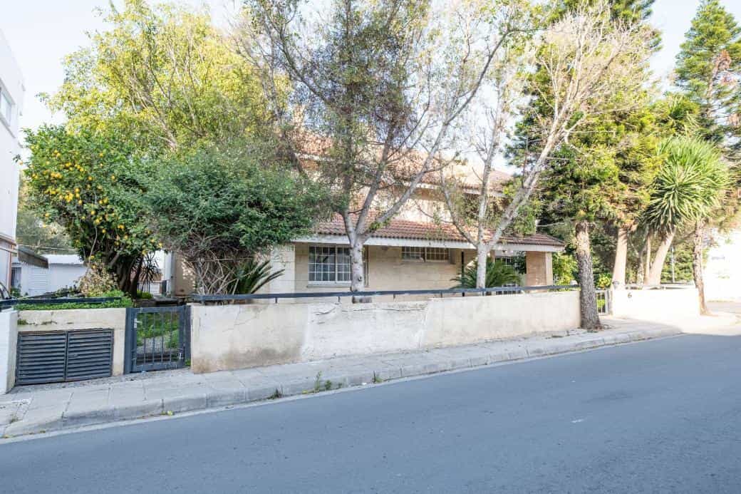 rumah dalam Strovolos, Nicosia 11650895