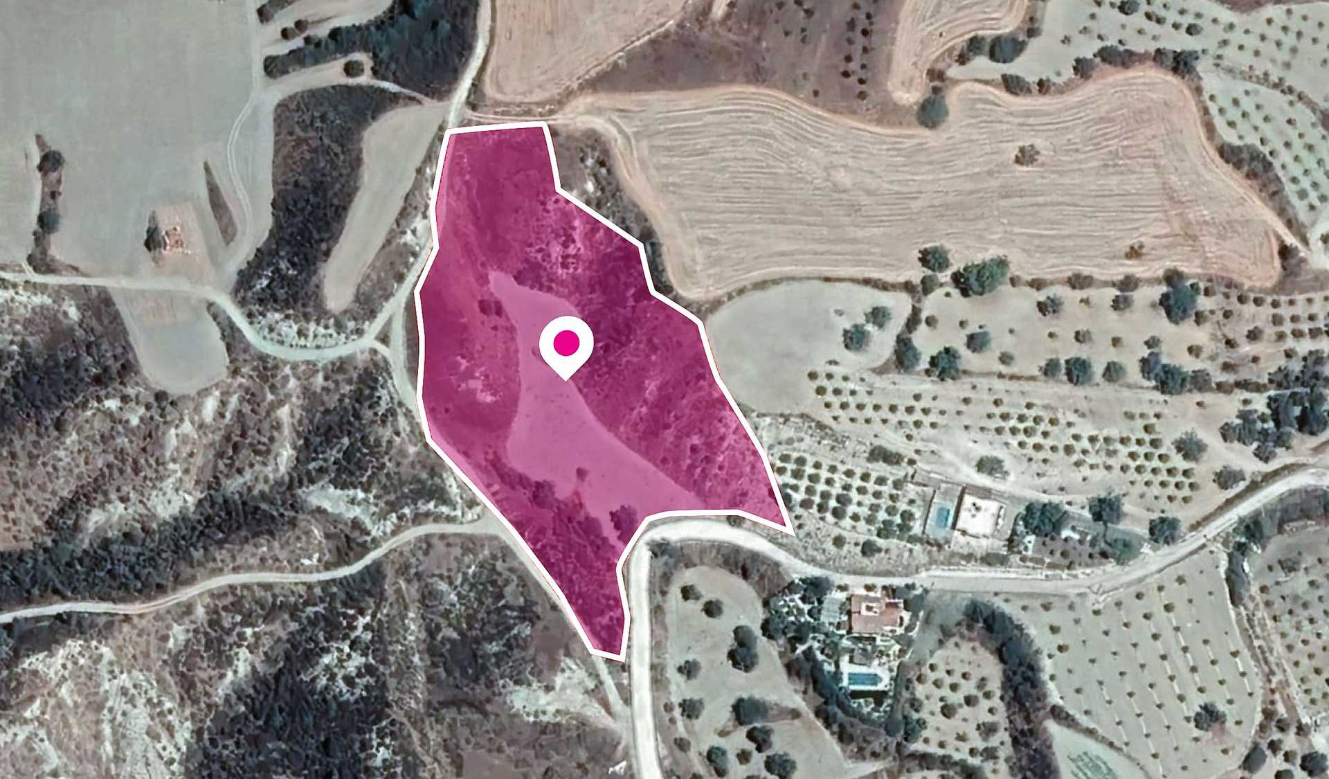 Tanah dalam Nicosia, Lefkosia 11651010