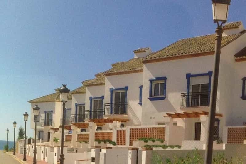 Molteplici case nel Estepona, Andalusia 11652419