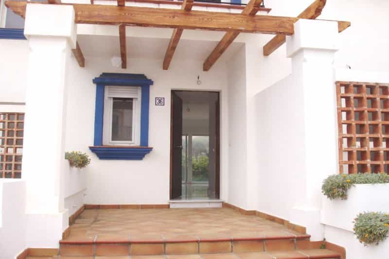 Pelbagai Rumah dalam Estepona, Andalusia 11652419