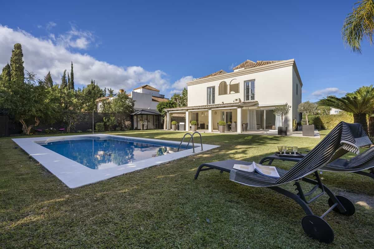 House in Marbella, Andalusia 11653067