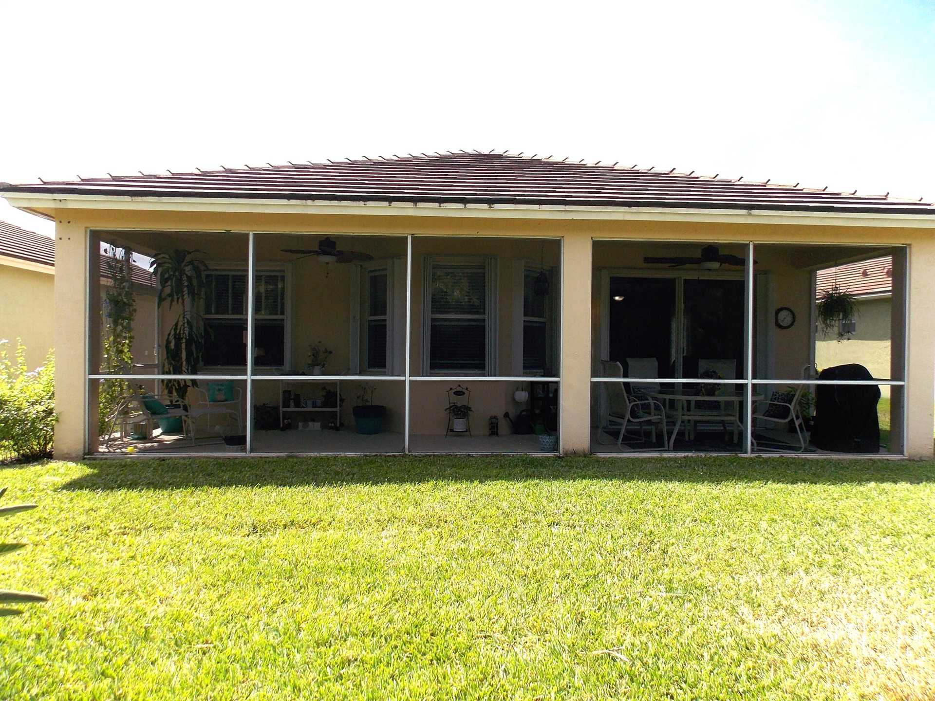Dom w Port St. Lucie, Florida 11654079