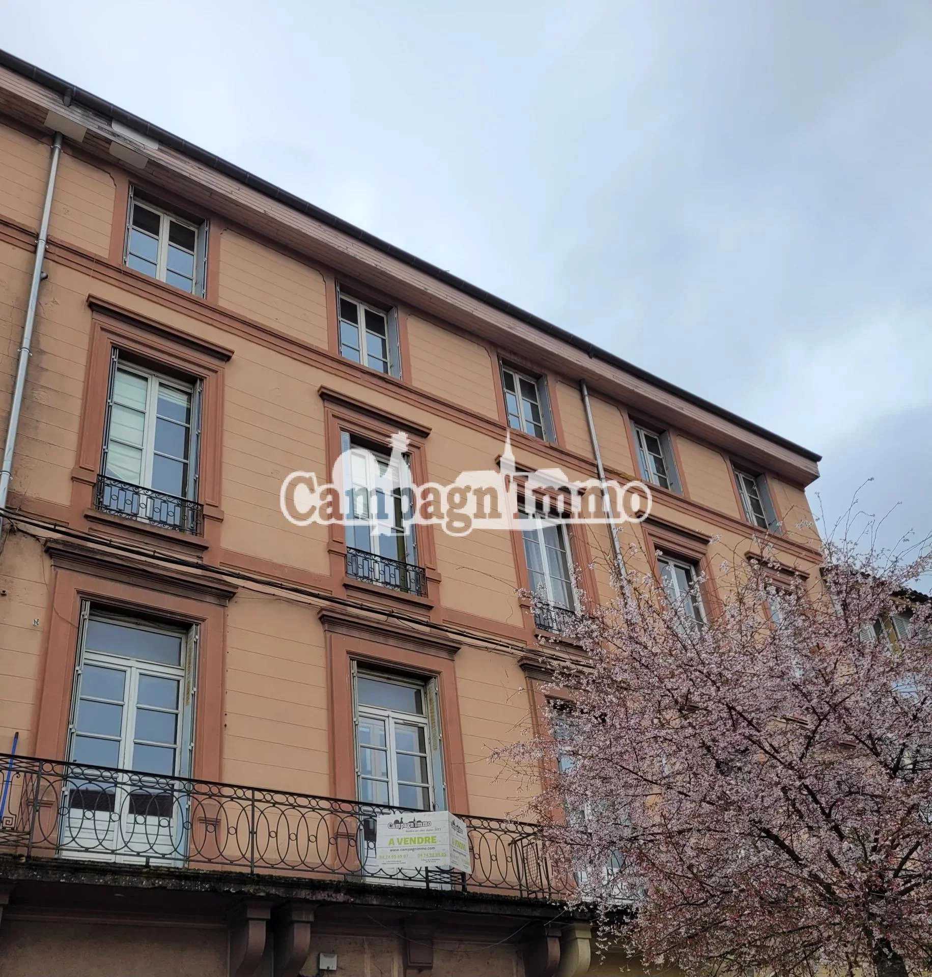 Condominium in Tarare, Auvergne-Rhone-Alpes 11654163
