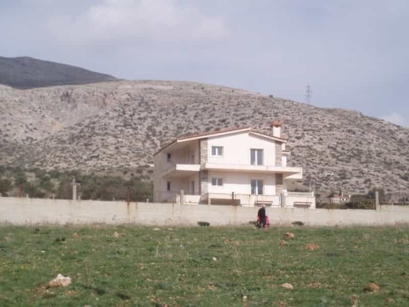 房子 在 Anavissos,  11654270