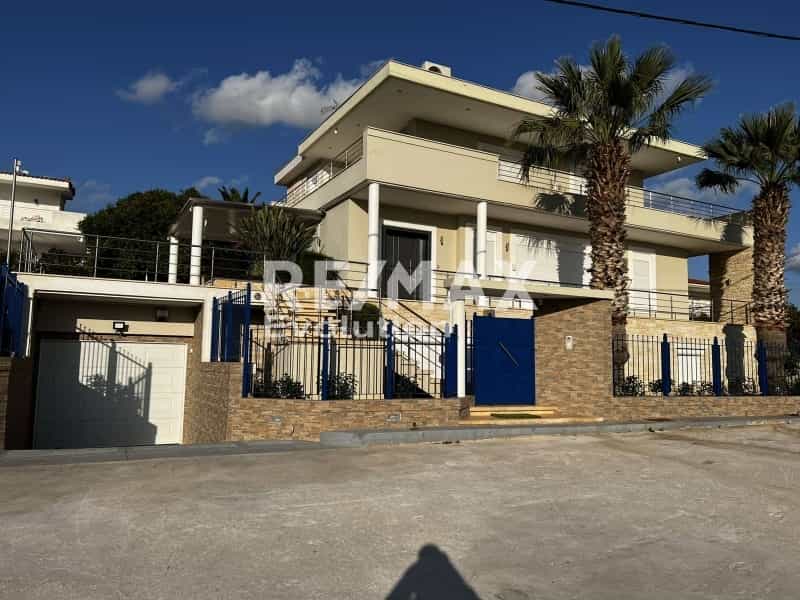 House in Agia Marina,  11654345