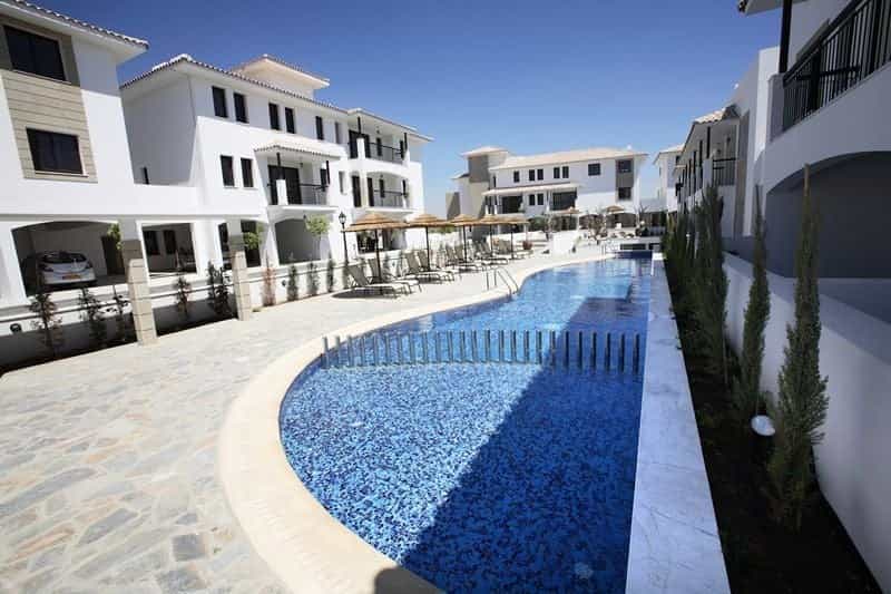 Condominium dans Kiti, Larnaka 11655381