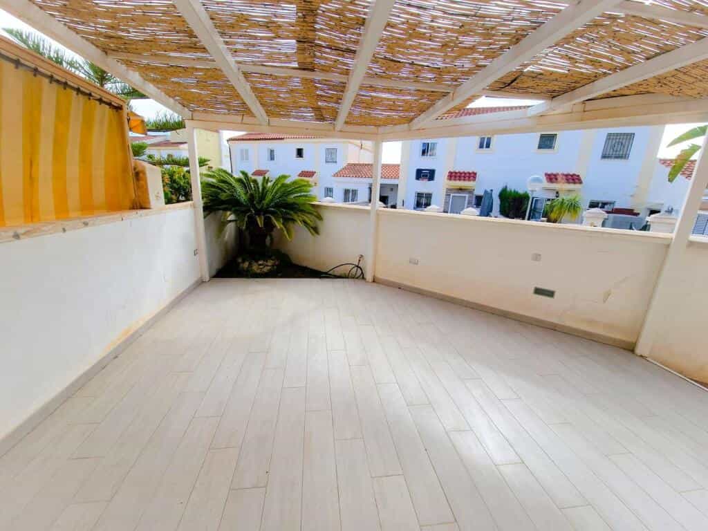 Будинок в Vélez-Málaga, Andalucía 11655541