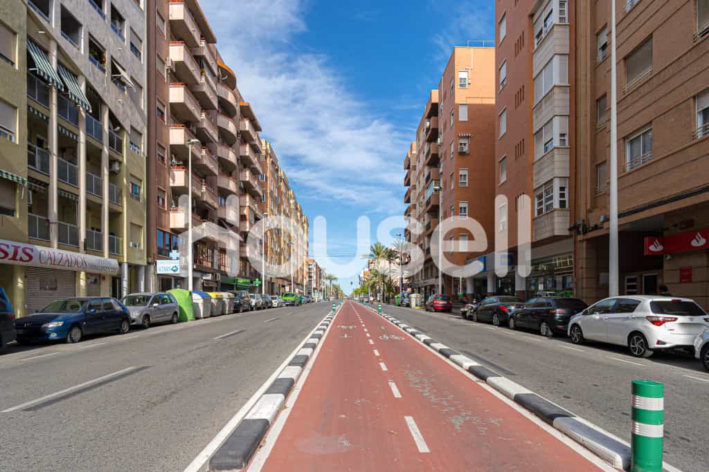 Condominium in Elx, Comunidad Valenciana 11655598