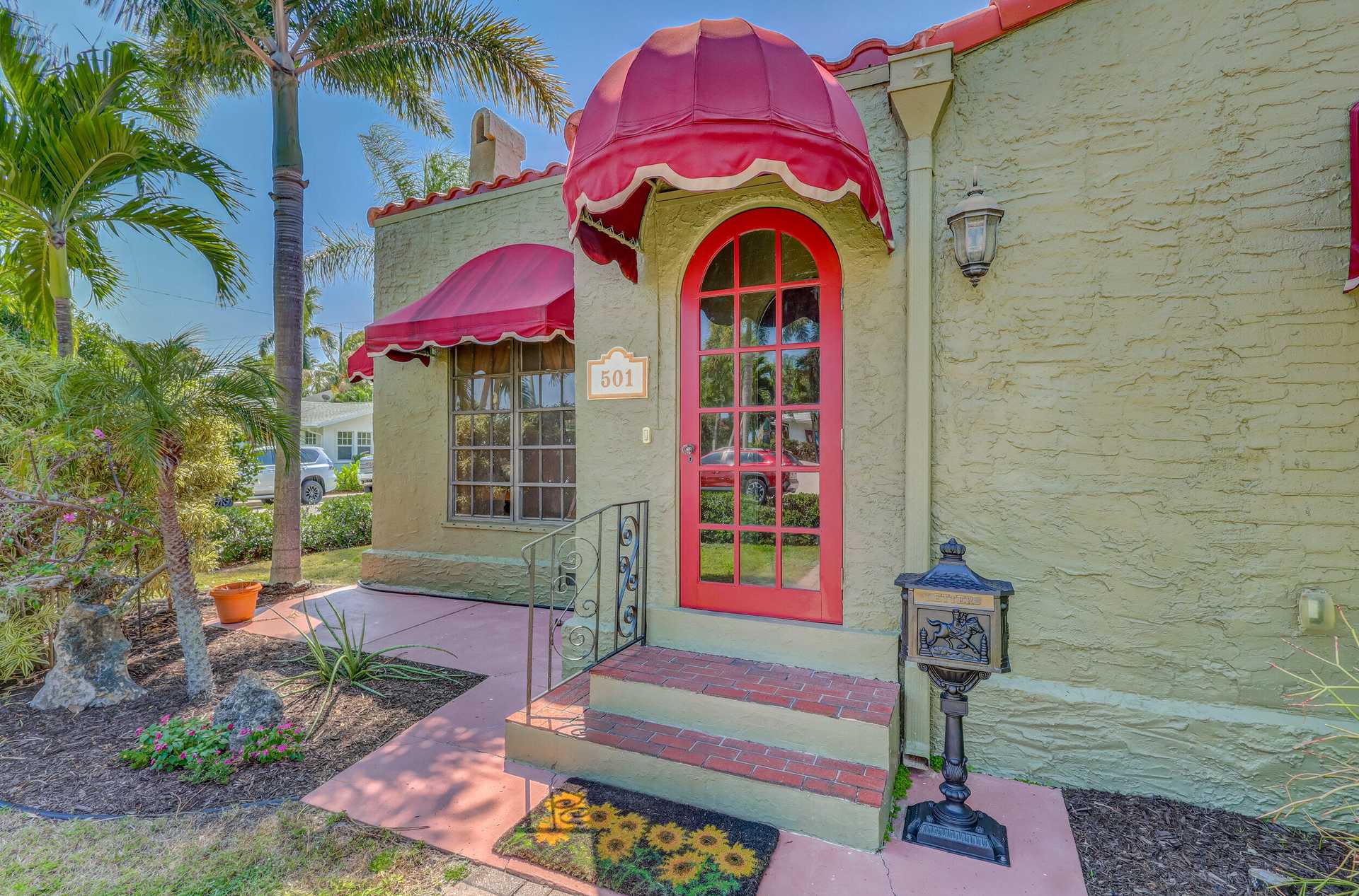 House in Lake Worth, Florida 11655622