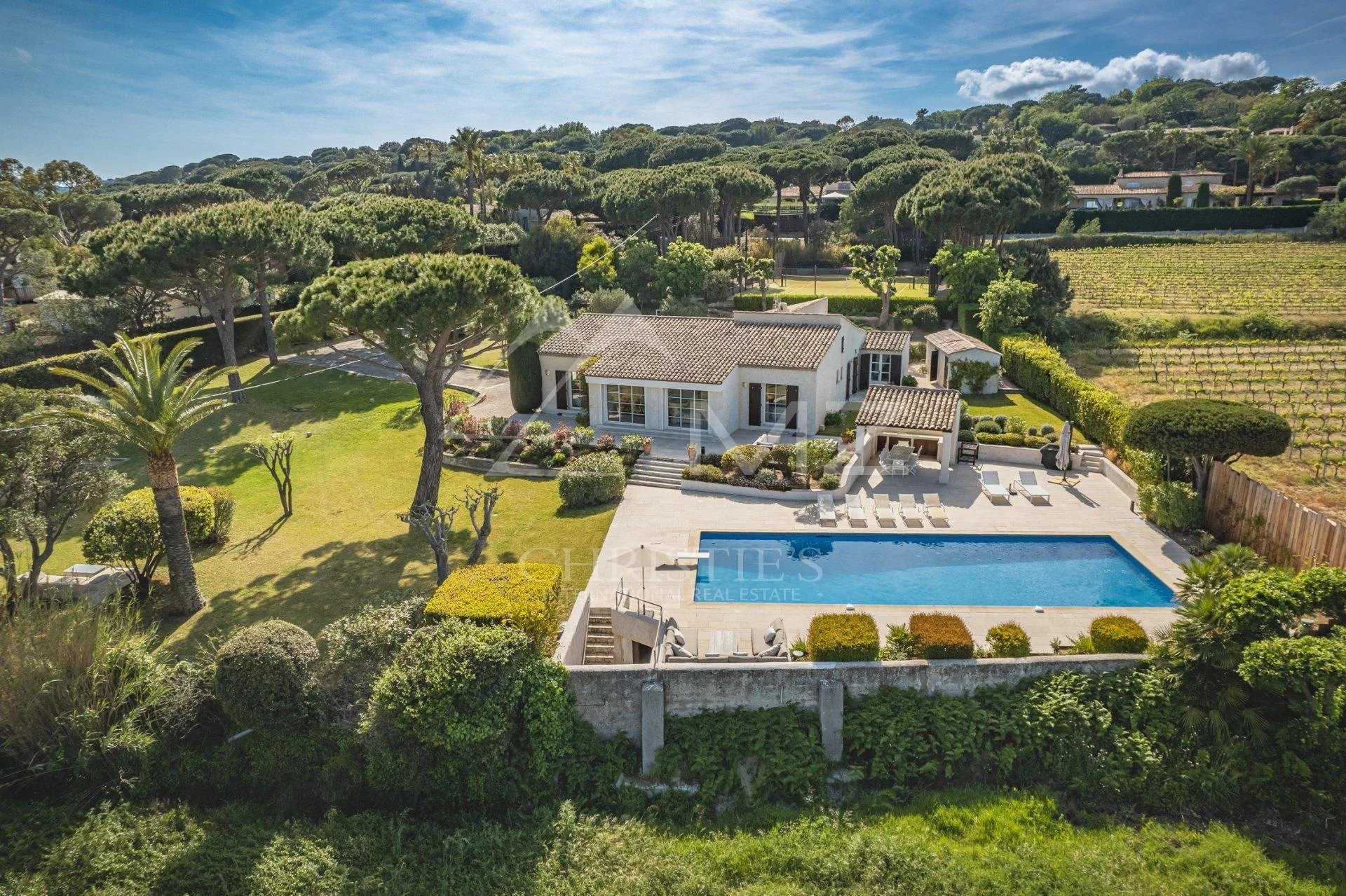 House in Ramatuelle, Provence-Alpes-Cote d'Azur 11655627