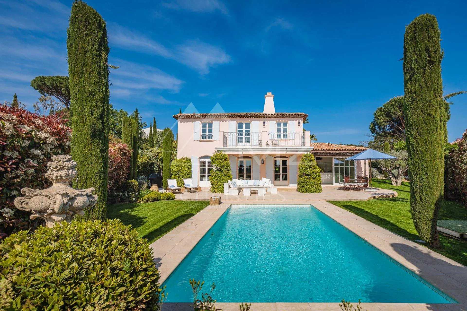 Hus i Gassin, Provence-Alpes-Cote d'Azur 11655631
