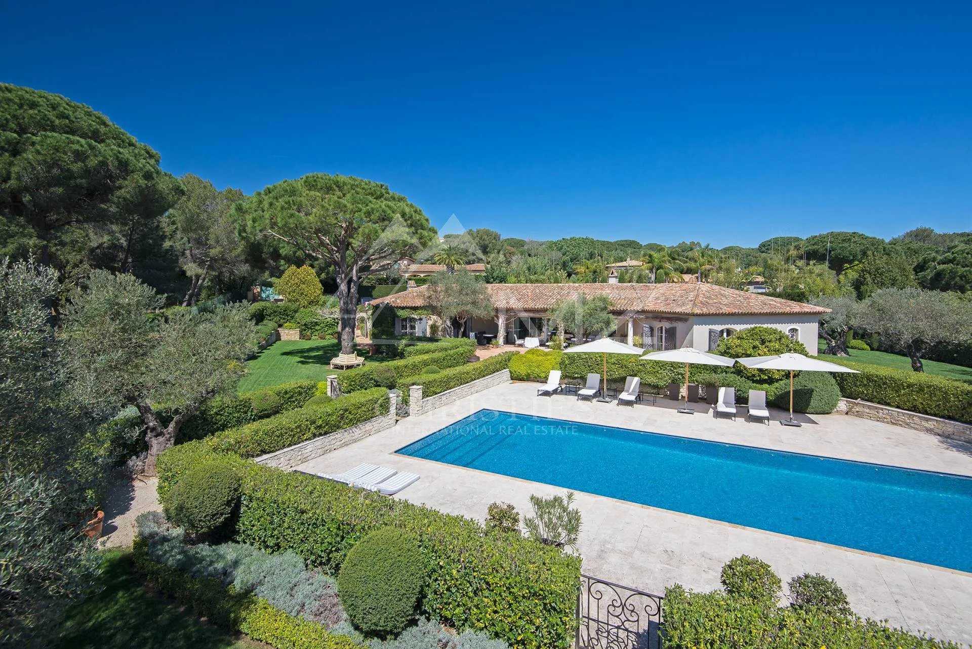 House in Ramatuelle, Provence-Alpes-Cote d'Azur 11655655
