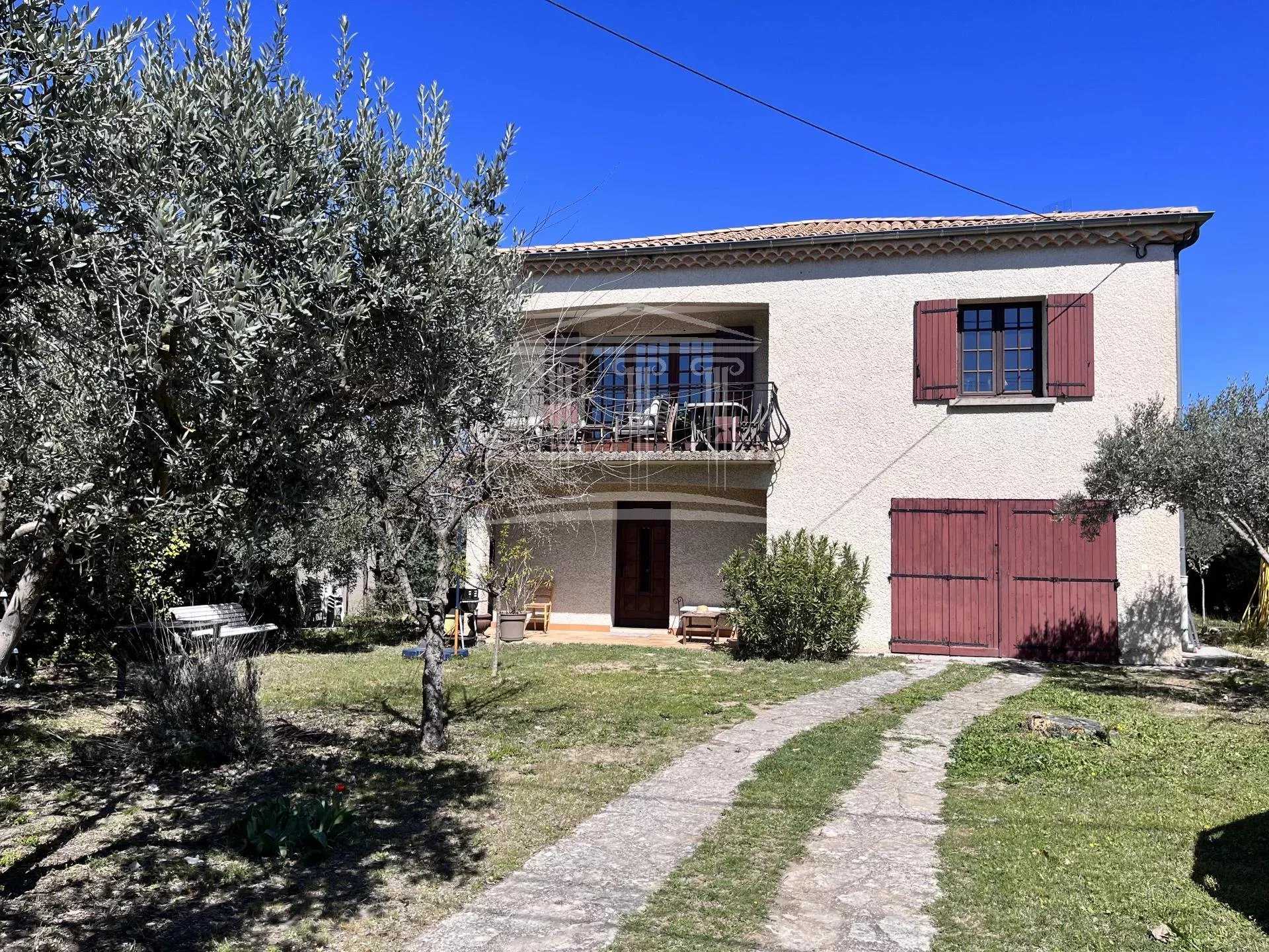 Hus i Carpentras, Provence-Alpes-Cote d'Azur 11655694