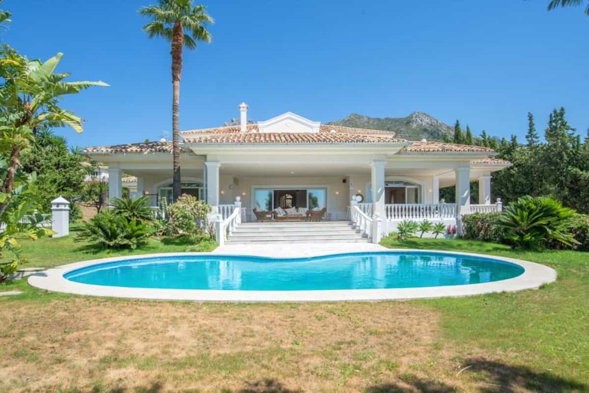 House in Marbella, Andalusia 11655868