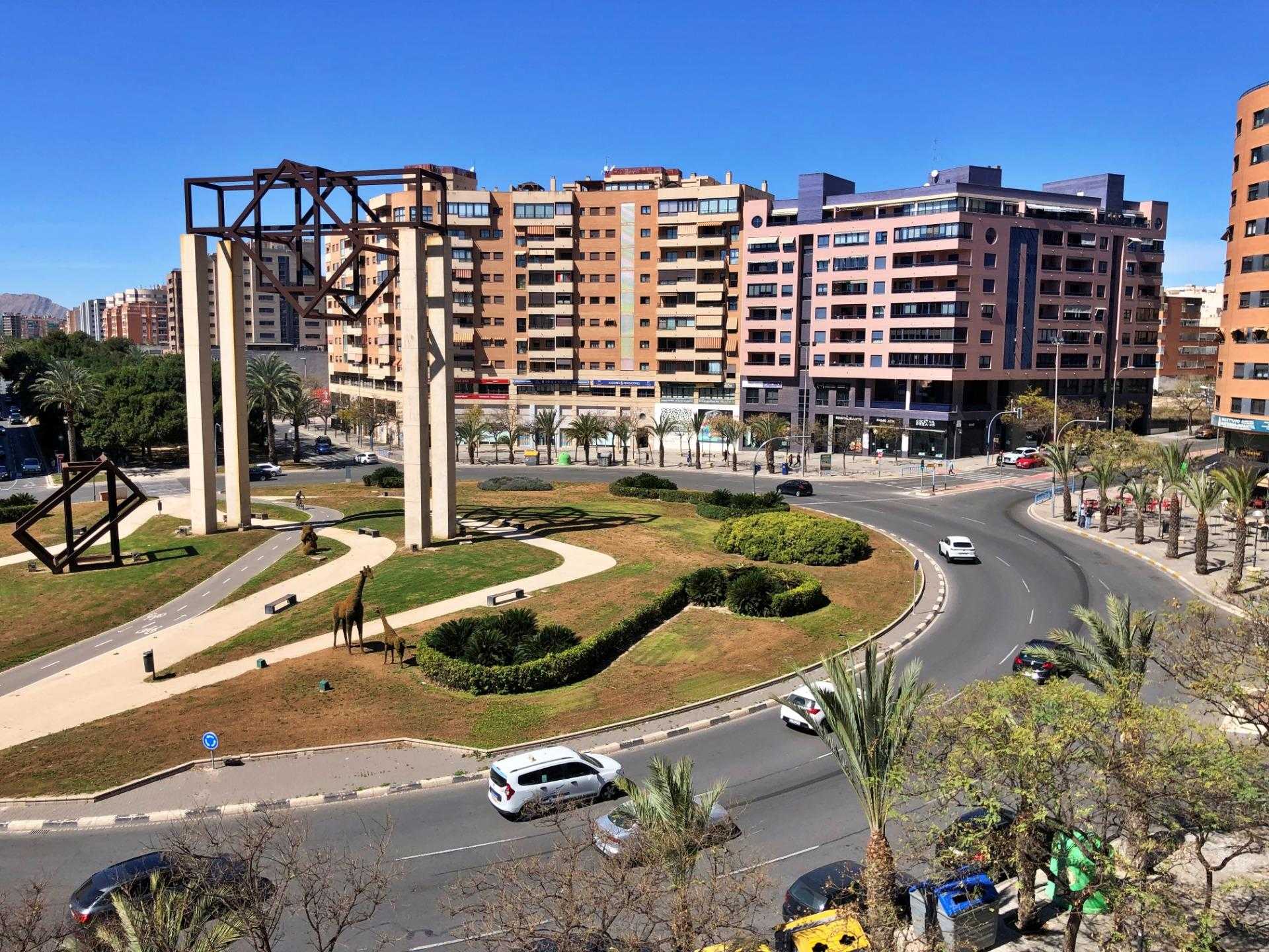 Condominium in Alacant, Comunidad Valenciana 11656211