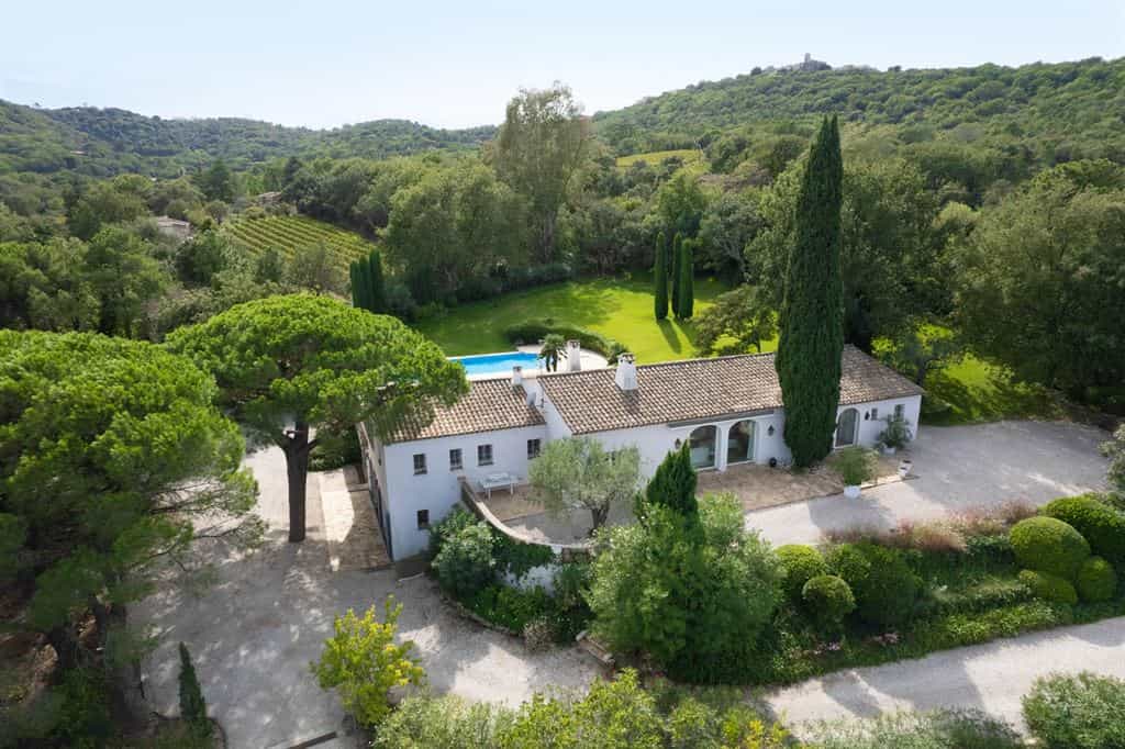 Hus i Gassin, Provence-Alpes-Cote d'Azur 11656339