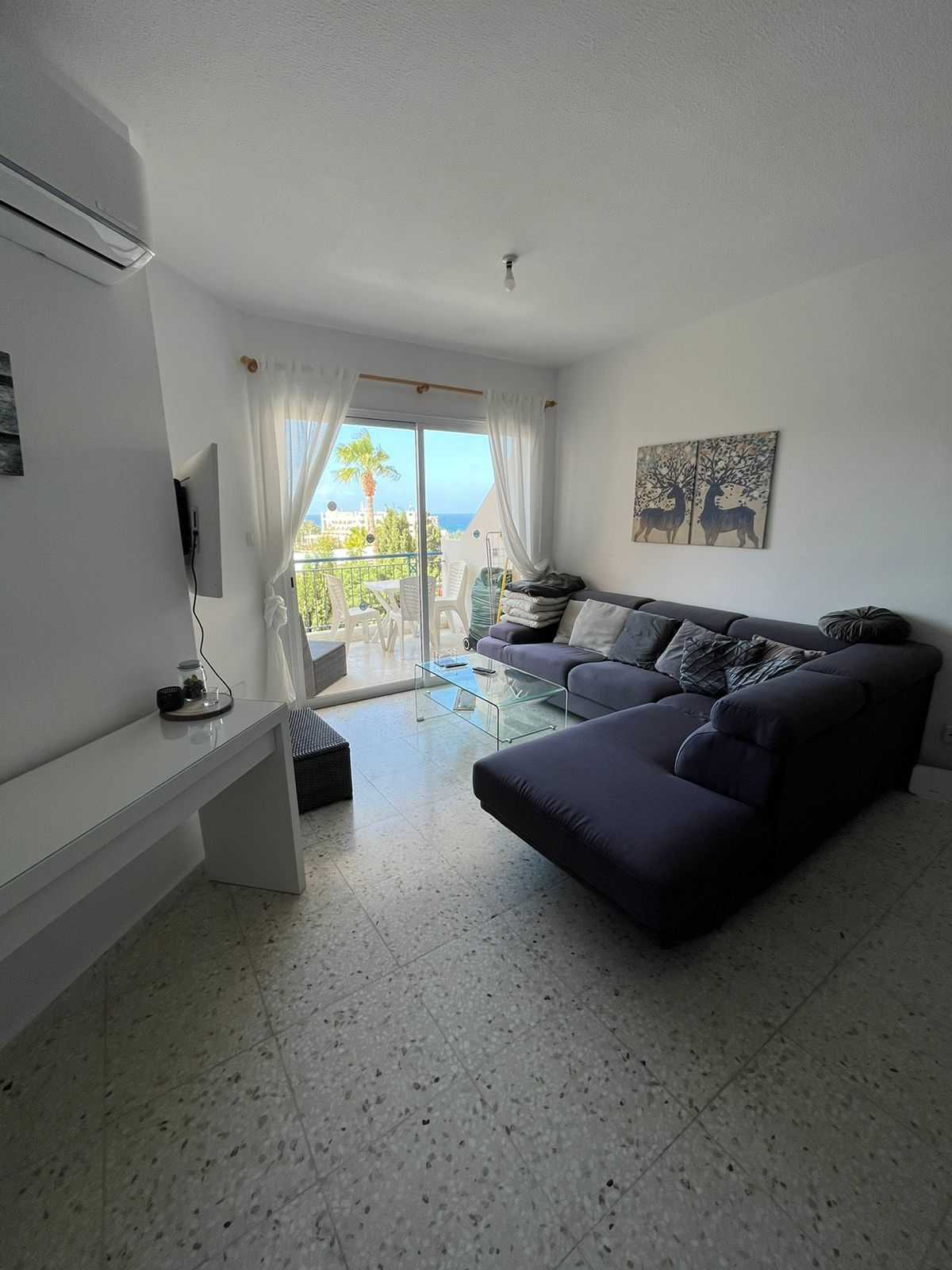 Condominium in Paphos, Paphos 11656573