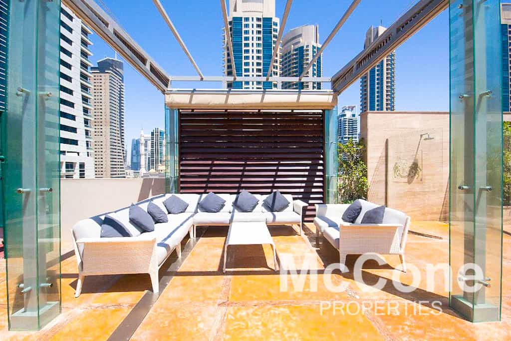 Condominium in Dubai, Dubayy 11656597