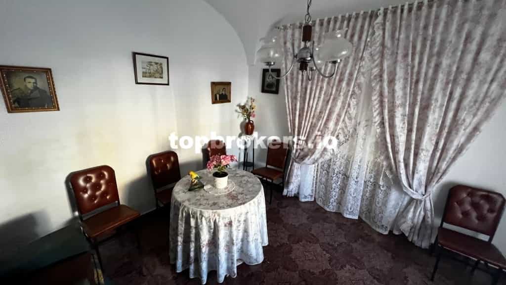 House in Burguillos del Cerro, Extremadura 11656683