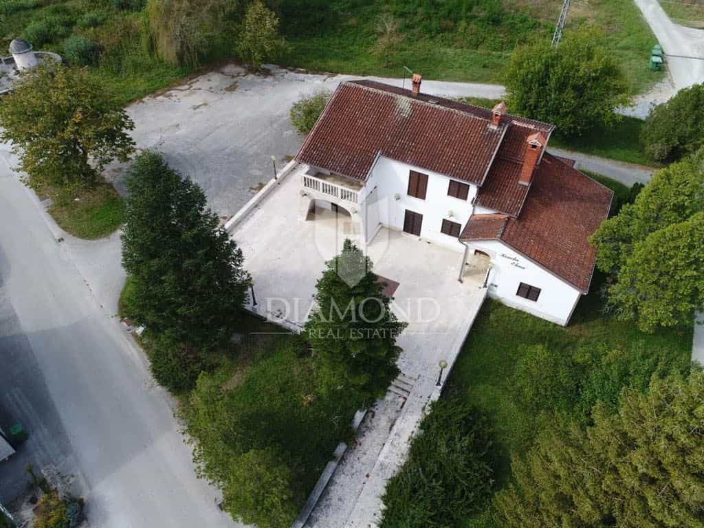 σπίτι σε Oprtalj, Istria County 11657470