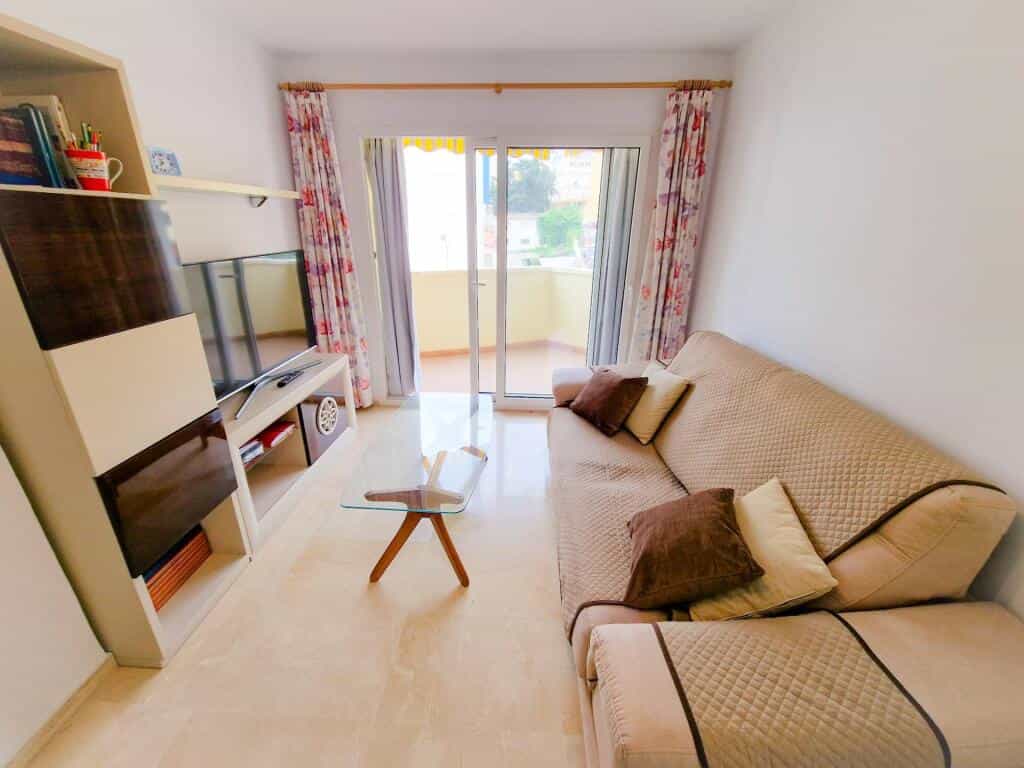 Condominium in Torremolinos, Andalusia 11657583