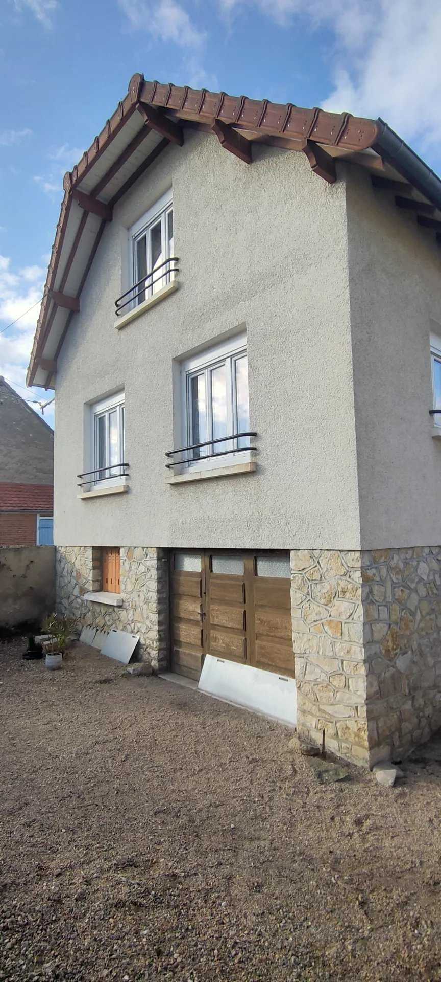 Molteplici case nel Saint-Amand-Montrond, Centro-Valle della Loira 11657673