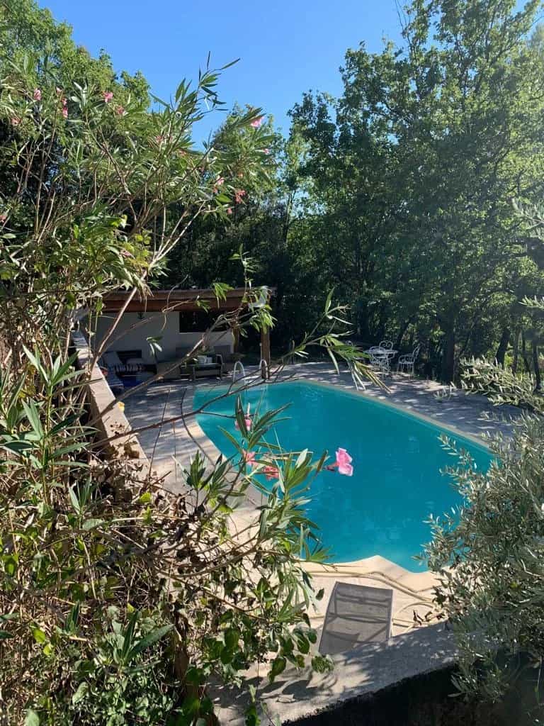 Andere in Manosque, Provence-Alpes-Cote d'Azur 11657682