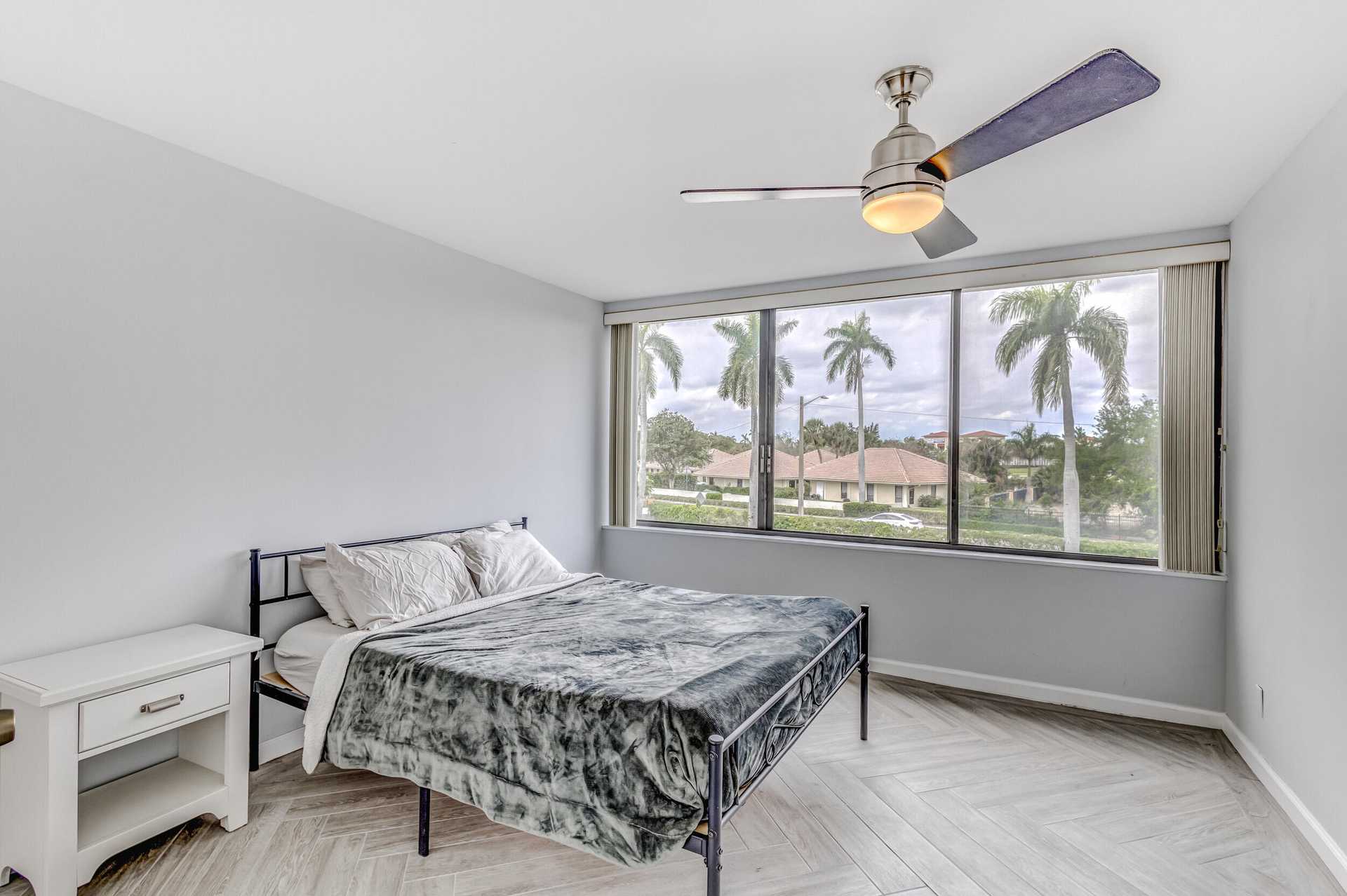 公寓 在 West Palm Beach, Florida 11657726